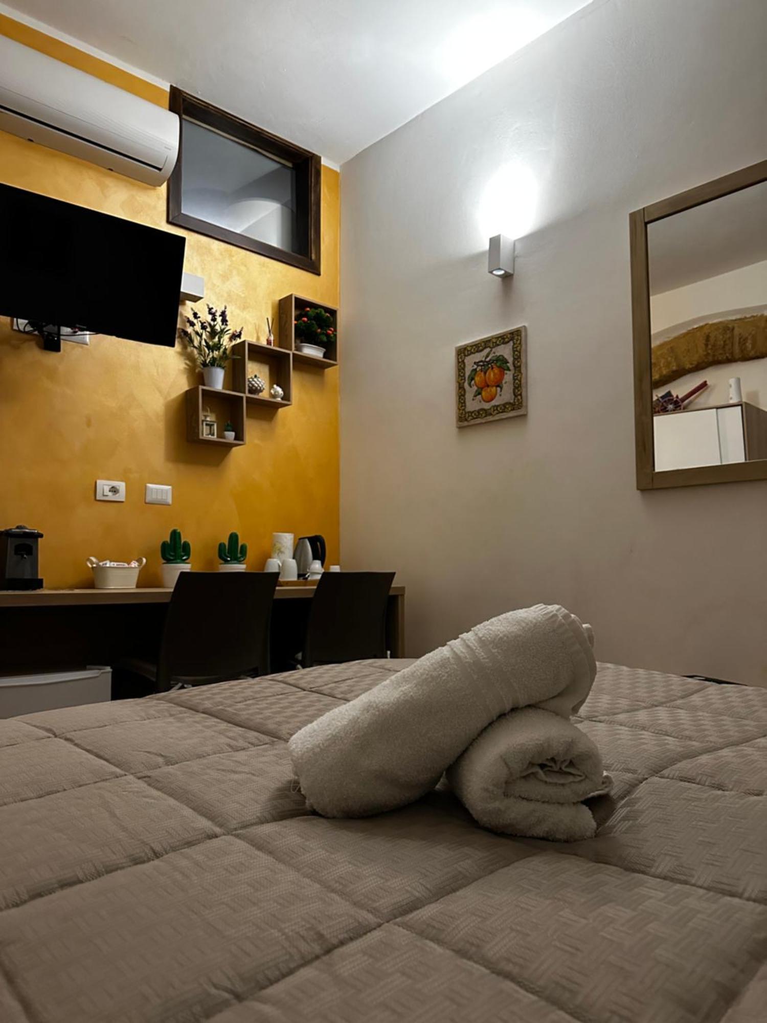 O Munti Rooms Agrigente Extérieur photo